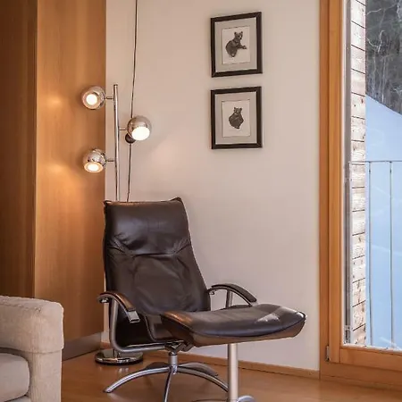 Appartement Roossi 3 *