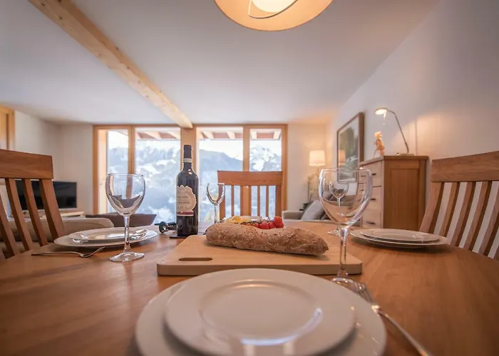 アパート Roossi 3